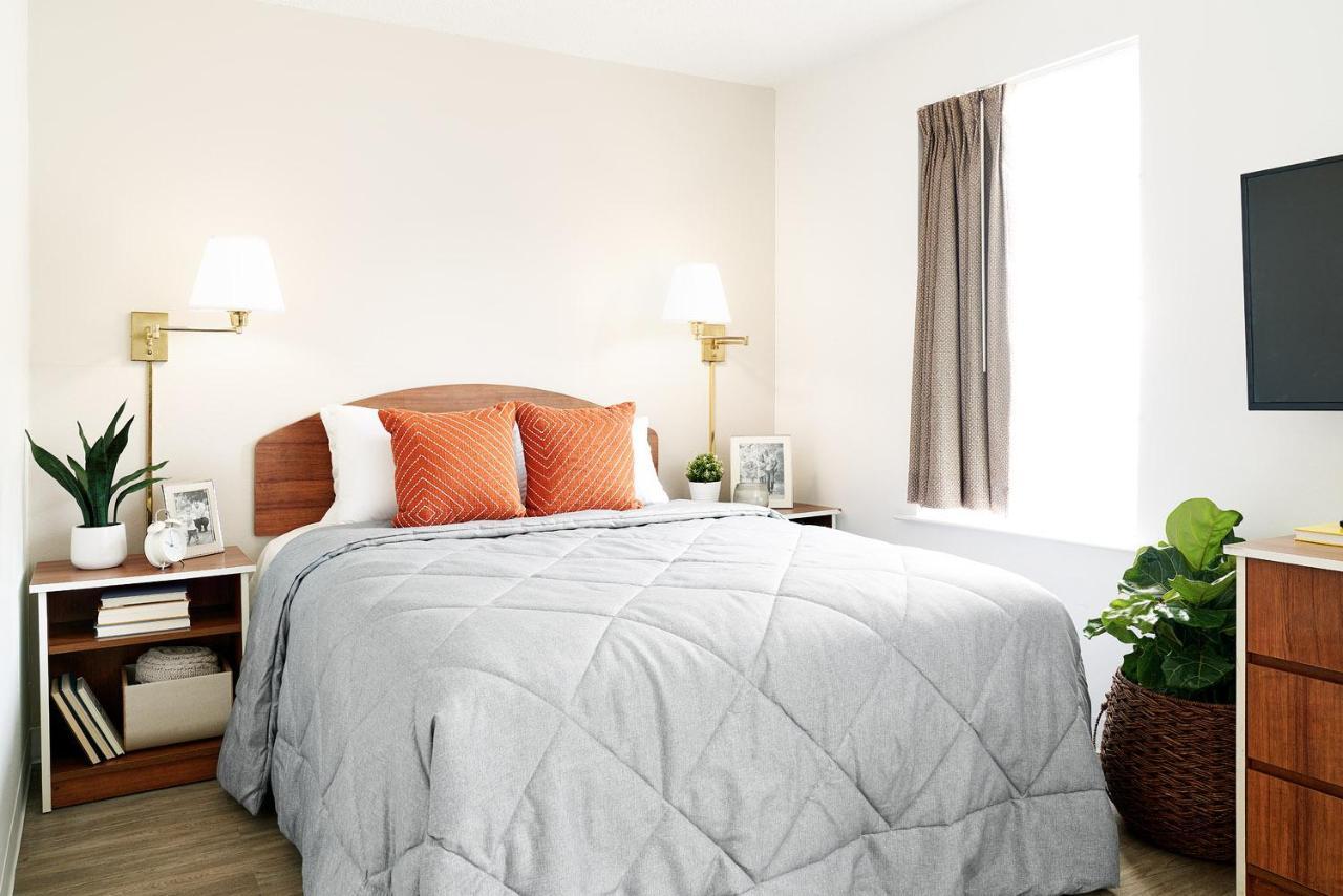 Intown Suites Extended Stay Chicago Il - Oakbrook Villa Park 외부 사진